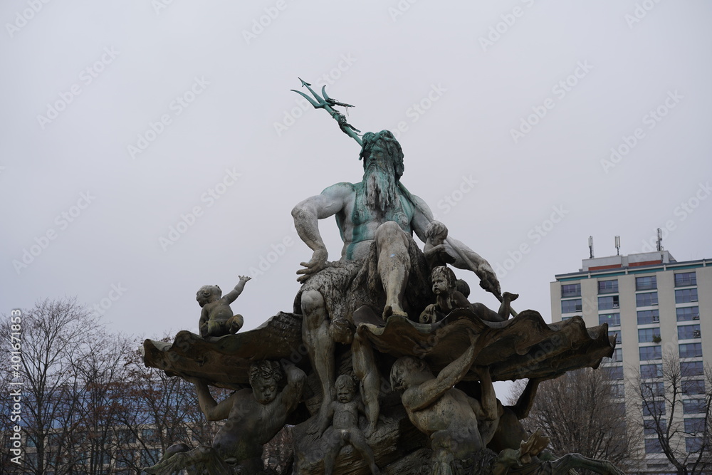 Neptunbrunnen (Berlin)