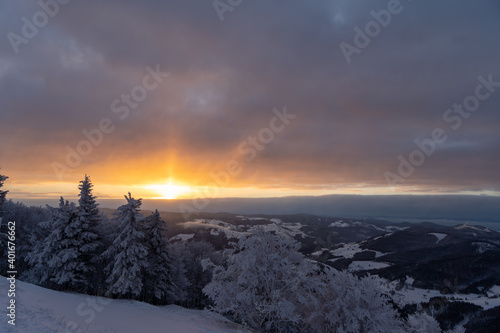Belchen im Schwarzwald im Winter Sonnenaufgang © Volker Loche