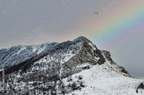 Subida al Ernio con nieve nevado