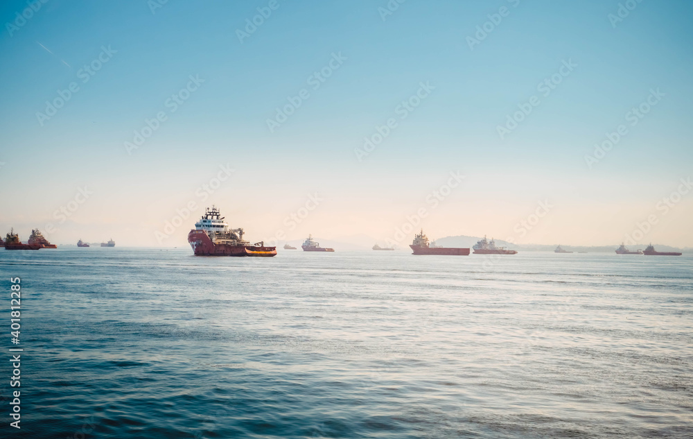 Obraz premium ship in the sea