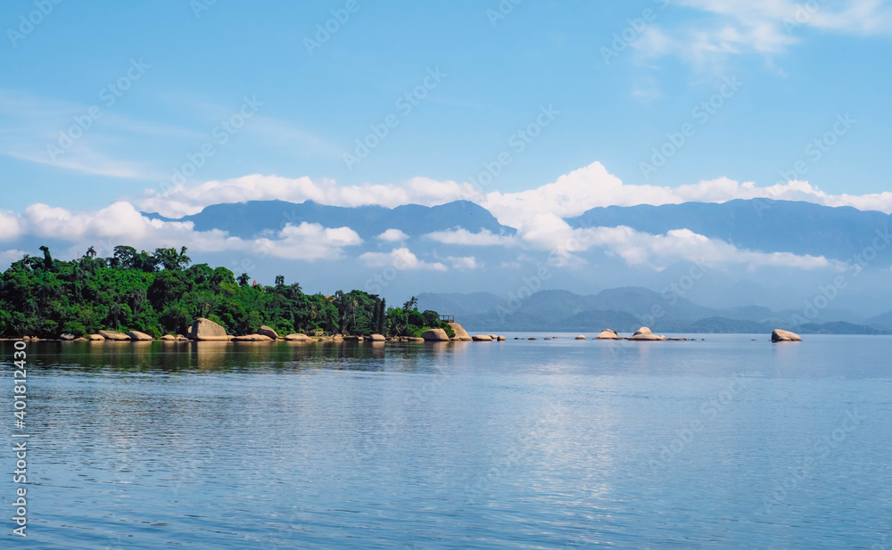 Naklejka premium lake and mountains