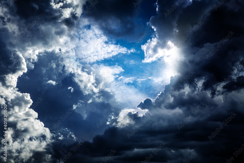 Obraz premium Cloudscape with a Light
