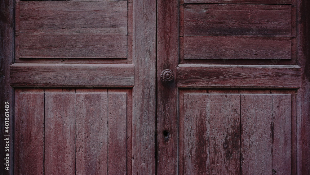 Fototapeta premium old red wooden door background