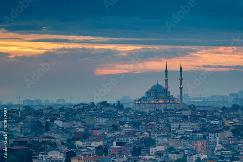 The beautiful twilight view on Süleymaniye Mosquei Istanbul, Turkey