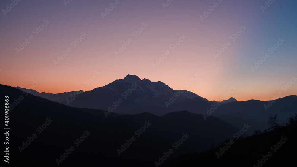 mountain mountain