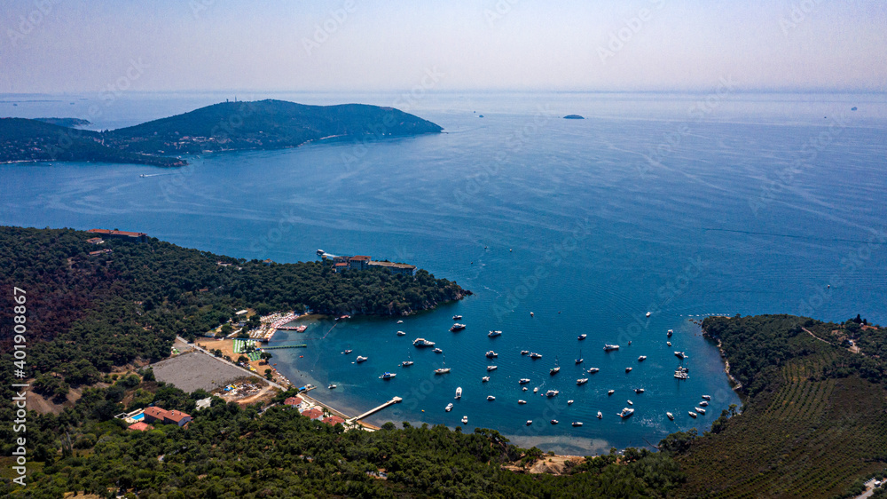 The magnificent view of Heybeli Island, surrounded by the Marmara Sea on all four sides, under the open sky, combines with the impressive view of the Boats.