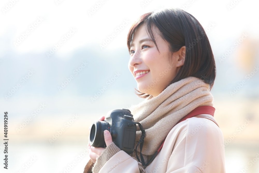 Fototapeta premium 写真を撮る女性