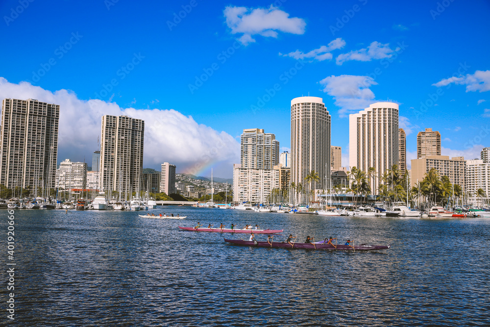 Obraz premium Canoeing at Honolulu, Oahu , Hawaii