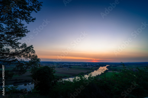 Fototapeta Naklejka Na Ścianę i Meble -  Sonnenuntergang über Straubing Niederbayern Deutschland