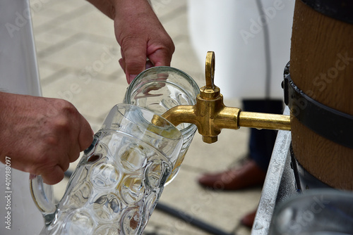 Bieranstich, Faßanstich, ozapft is, Oktoberfest, Volksfest