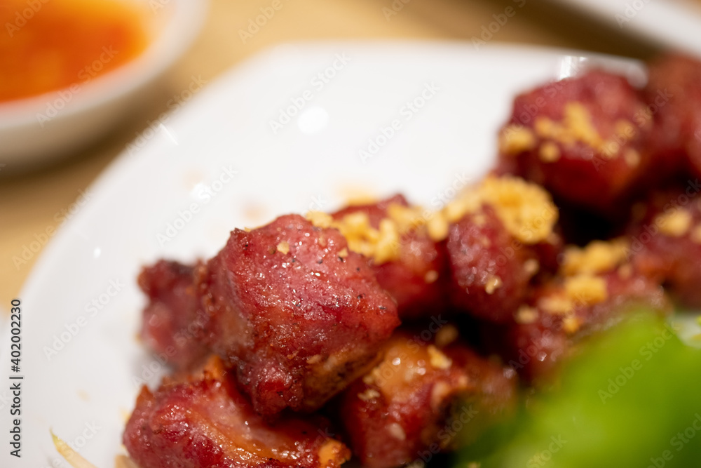 Fried pork spare ribs with garlic Fried pork spare ribs with garlic