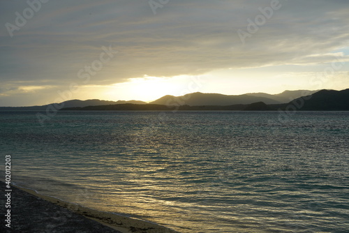 南の島の美しい夕暮れ時 © gypsyhirano