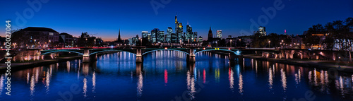 Frankfurt zur Blauenstunde Weitwinkel © phoenix2778