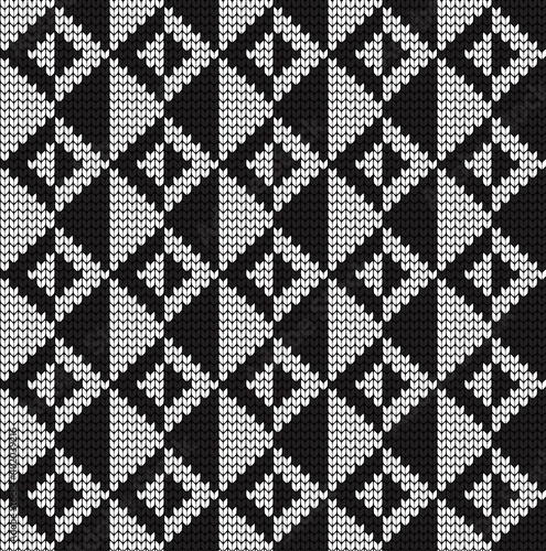 Seamless vector geometric pattern knitted black and white