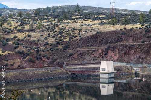 Photos The Iron Gate Dam near Holbrook, California, USA
