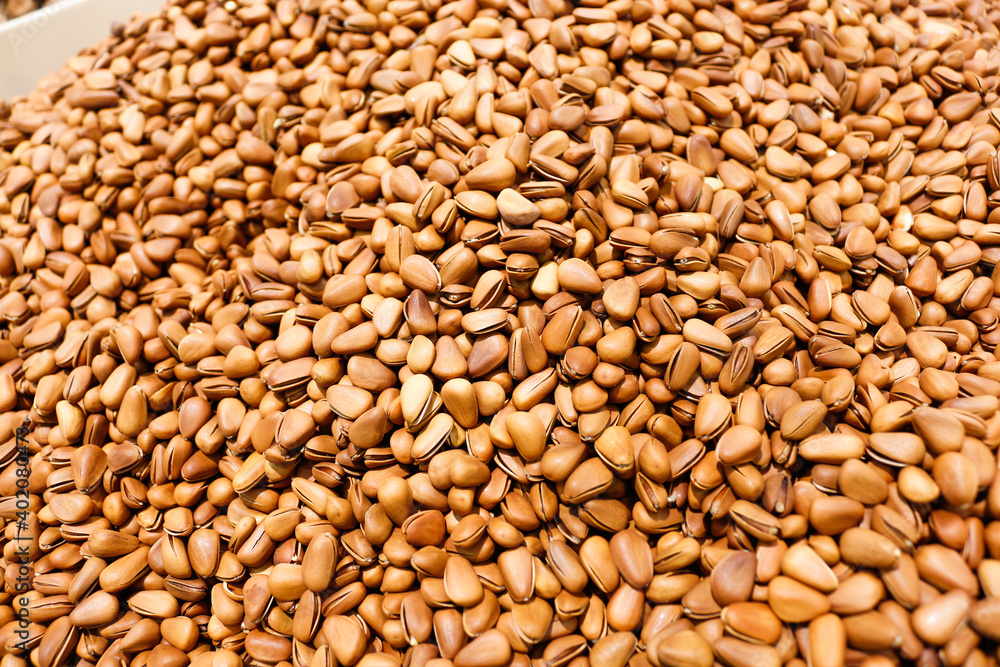 The supermarket sells delicious pine nuts The supermarket sells delicious pine nuts