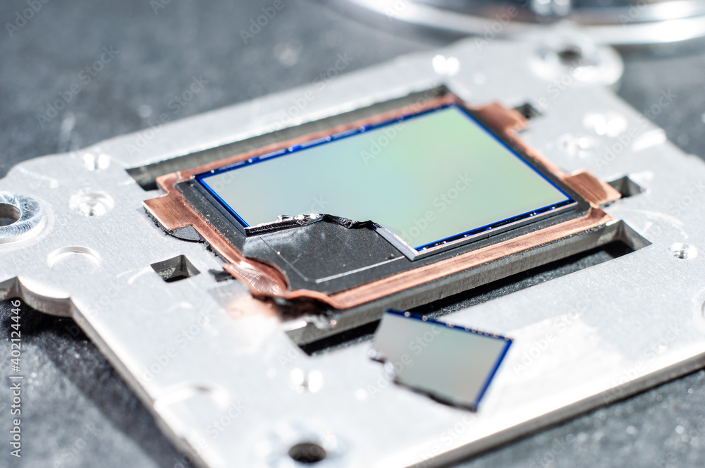 Close-up defect and breakage of the camera matrix