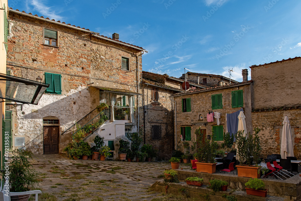Altstadt von Loro Ciuffenna in der Toskana in Italien 