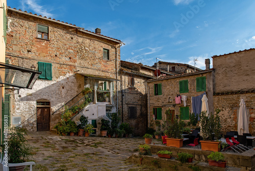 Altstadt von Loro Ciuffenna in der Toskana in Italien 