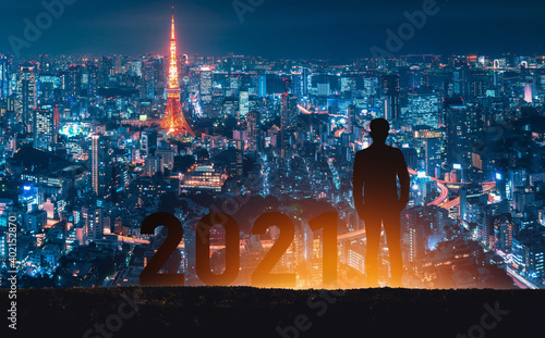 New year 2021 business man on future network night city