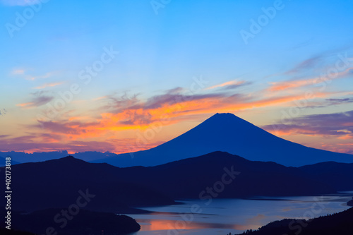 【神奈川県】芦ノ湖と富士山（箱根ターンパイク大観山より） © k_river