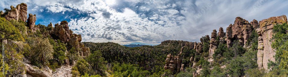 Naklejka premium Heart of Rocks