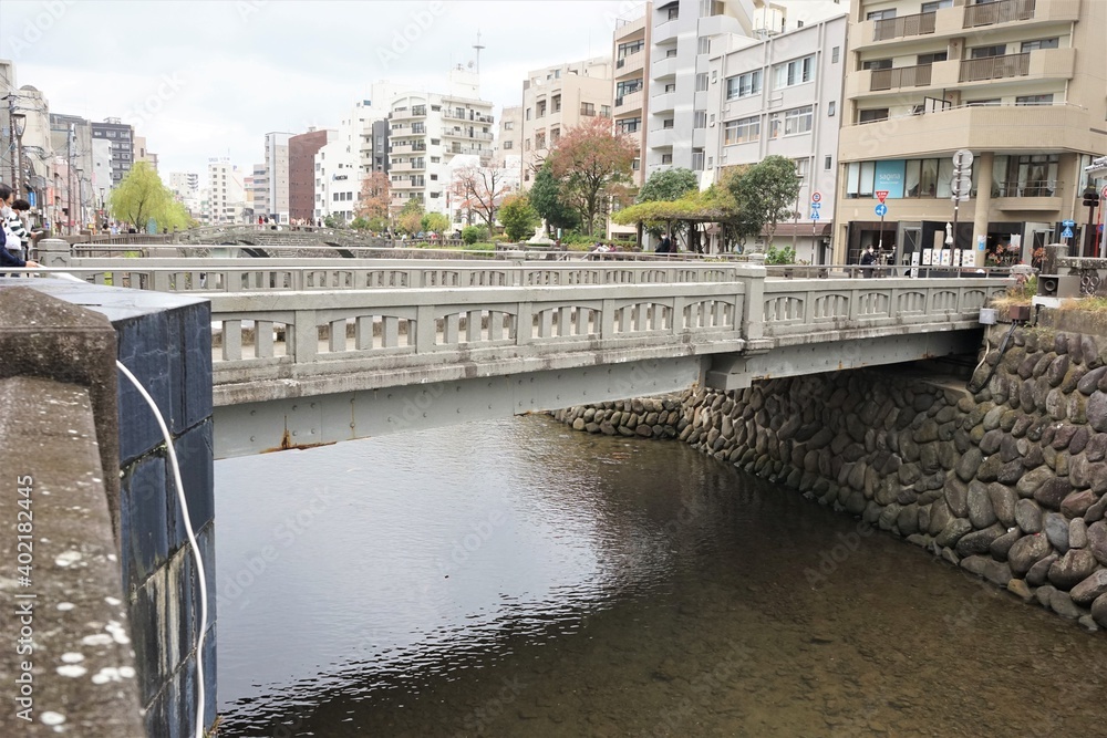 Fototapeta premium Historic Uoichi-bashi bridge in Nagasaki, Kyushu, Japan - 九州 長崎 魚市橋
