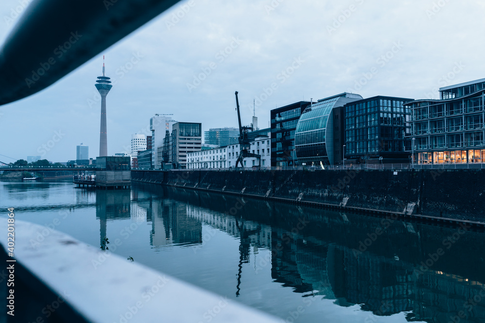 Fototapeta premium Medienhafen Düsseldorf Panorama