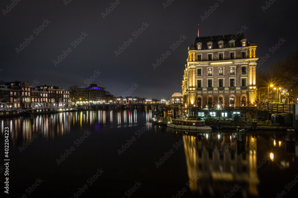 Fototapeta premium city at night