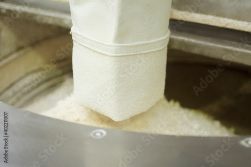 Industrial wheat flour sieving machine