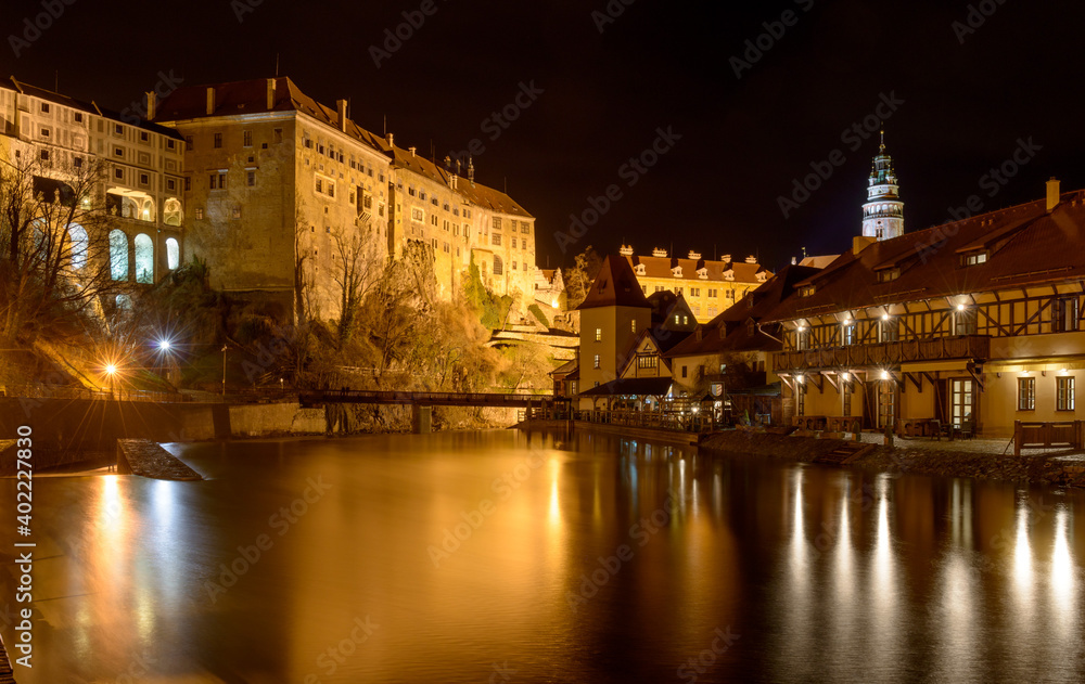 town of Cesky Krumlov, state castle of Cesky Krumlov, river Vltava, southern Bohemia, Czechia
