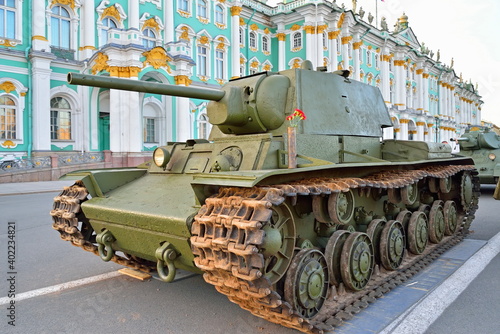 Soviet heavy tank KV-1 on the background of the Winter Palace.