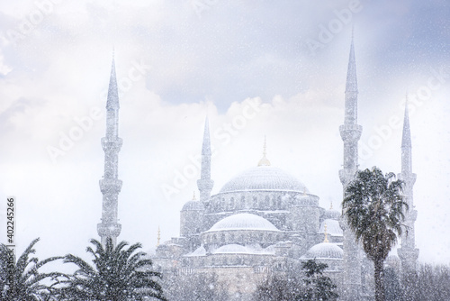 Photography The Blue mosque (Sultanahmet mosque) in winter day with snow in Istanbul,Turkey