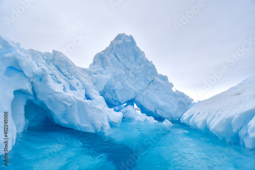 hielos a la deriva en la antartica    drifting ice in the antarctic