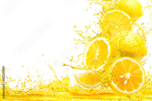 splash of lemon slice