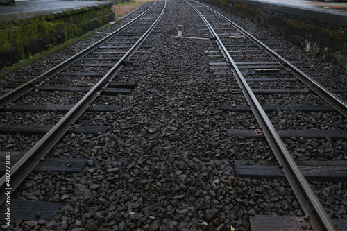 日本の長崎県諫早市にある廃線間近の田舎にあるローカル線の線路