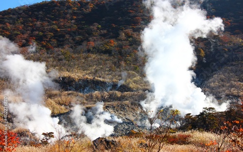 大涌谷 箱根火山の中央火口丘で今も噴煙が上がる。