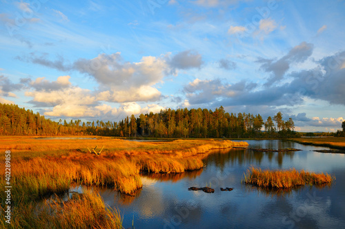 Herbsttag in Värmlands län, bei Höljes in Schweden