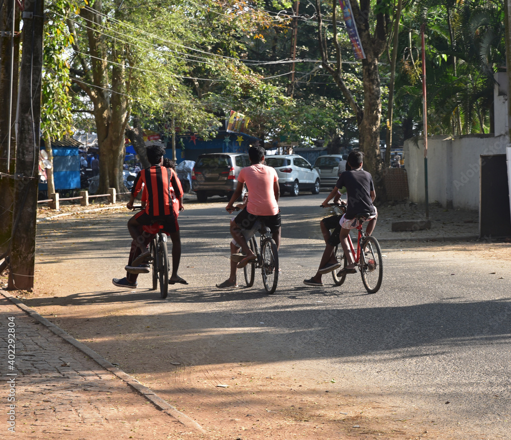A vélo à Cochin, Inde du Sud
