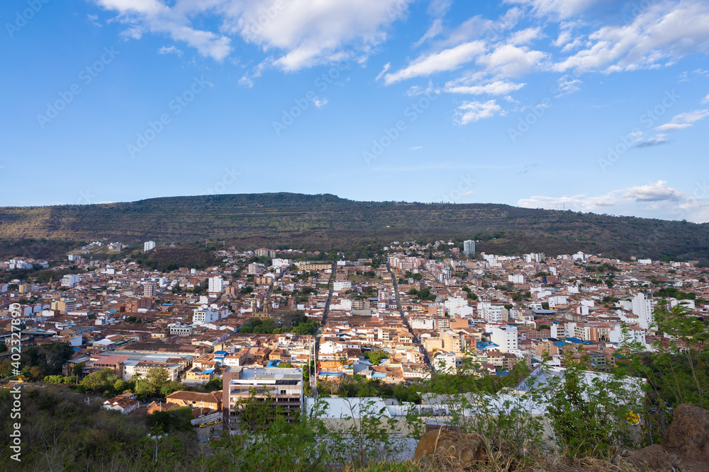 Mirador sobre la ciudad de San Gil desde el Cerro de la Cruz, Santander, Colombia