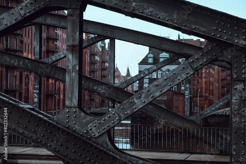 bridge in the city © samwellnorton
