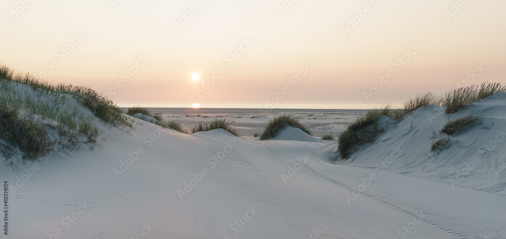 Sonnenuntergang am Nordseestrand