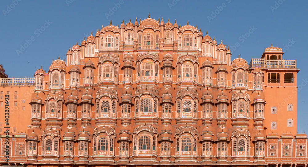 the facade of hawa mahal palace in jaipur