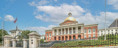 Obraz na płótnie The Massachusetts State House on the Freedom Trail Boston Massachusetts USA w salonie
