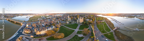 Obraz na płótnie 360 degrees aerial panorama of historical Rochester sunset w salonie