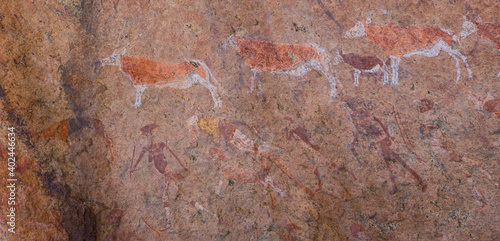 Pinturas rupestres en las Montañas Branberg, Desierto del Namib, Namibia, Africa