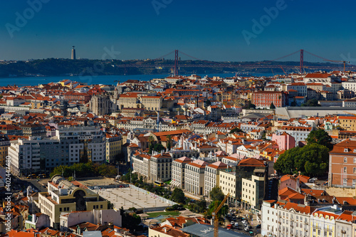 Schilderij op canvas Lissabon, Portugal, Uebersicht, Altstadt, von Miradouro do Monte Agudo aus geseh