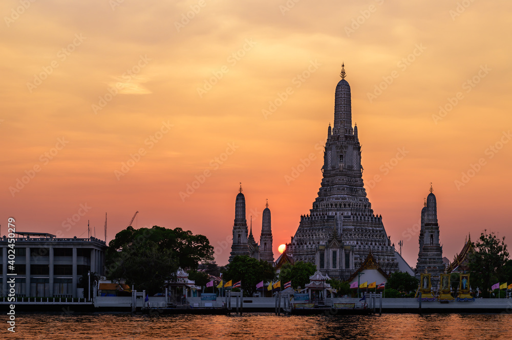 Wat Arun Buddhist religious places in sunset time, Bangkok