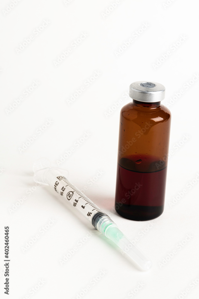 Hygienic Single-Use Plastic Disposable Injection And Amber Color Vaccine Vial Hygienic Single-Use Plastic Disposable Injection And Amber Color Vaccine Vial