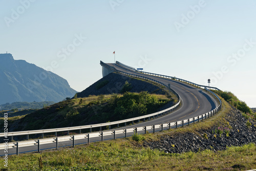 Norwegen - Atlantikstraße - Aussichtspunkt Utsiktsstien photo